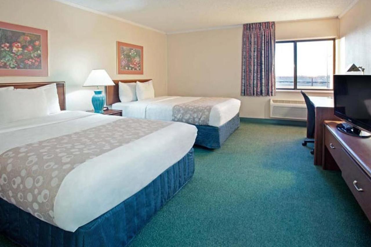 Norwood Inn & Suites Indianapolis East Post Drive מראה חיצוני תמונה